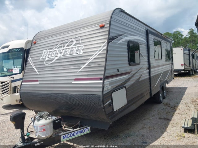 Pioneer Heartland 2017 5SFPB3023HE336314 Image 2