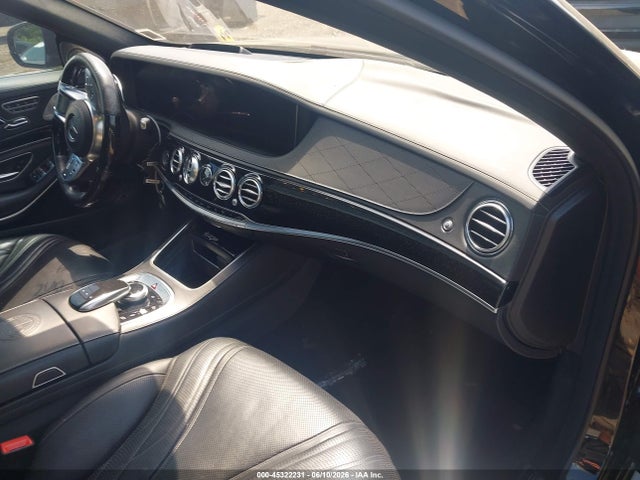 45322231 :رقم المزاد ، WDDUG8JB8KA468363 vin ، 2019 Mercedes-benz Amg S 63 4matic مزاد بيع