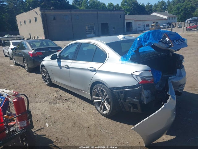 BMW 340i Xdrive 2016 WBA8B7G51GNT70679 Image 3