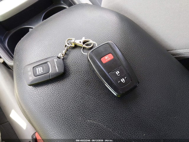45322246 :رقم المزاد ، 2T3W1RFVXMW136135 vin ، 2021 Toyota Rav4 Xle مزاد بيع