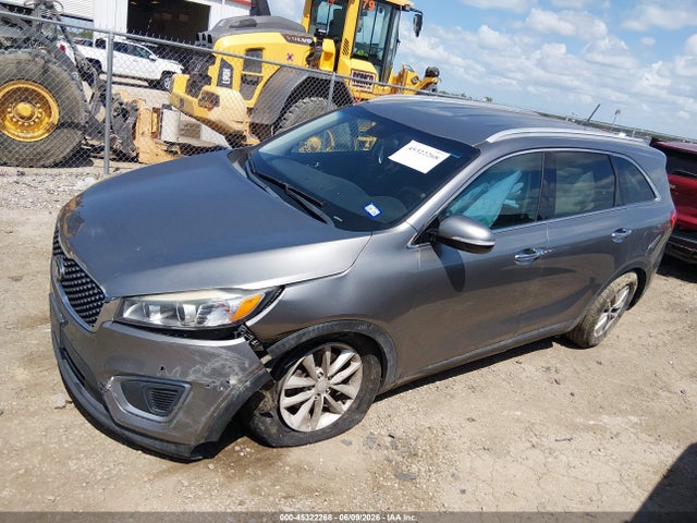 45322268 :رقم المزاد ، 5XYPG4A33HG301829 vin ، 2017 Kia Sorento 2.4l Lx مزاد بيع