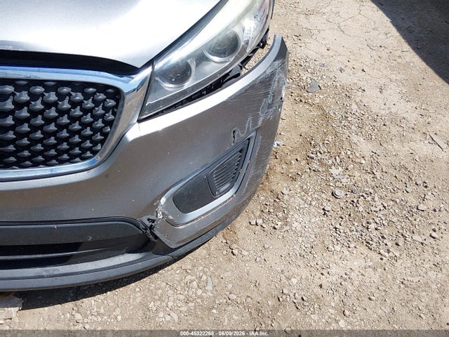 45322268 :رقم المزاد ، 5XYPG4A33HG301829 vin ، 2017 Kia Sorento 2.4l Lx مزاد بيع