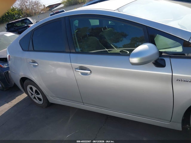 Toyota Prius Two 2015 JTDKN3DU8F0462064 Image 14