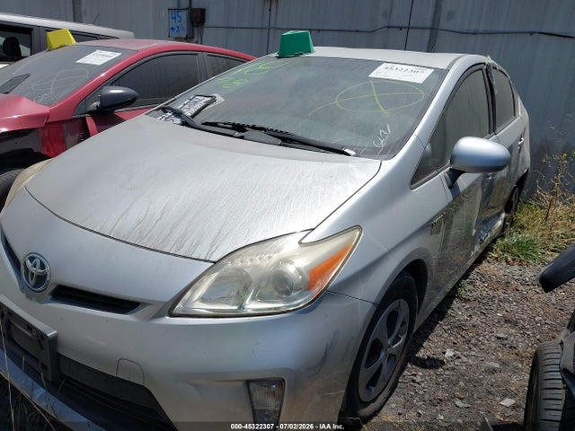 Toyota Prius Two 2015 JTDKN3DU8F0462064 Image 2