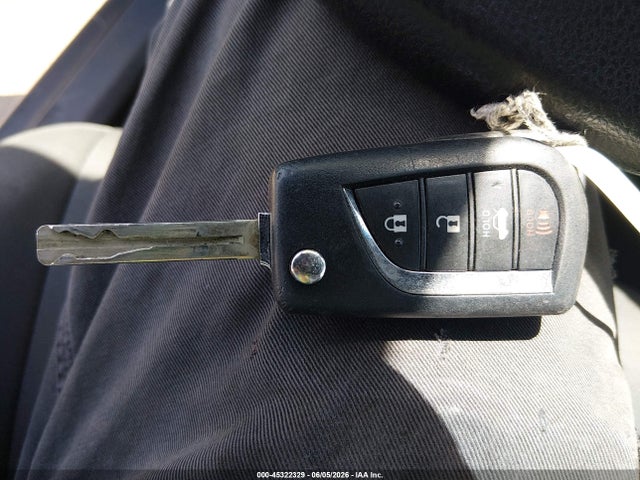 Продаж на аукціоні авто 2020 Toyota Camry Le, vin: 4T1C11AK4LU889524, номер лоту: 45322329