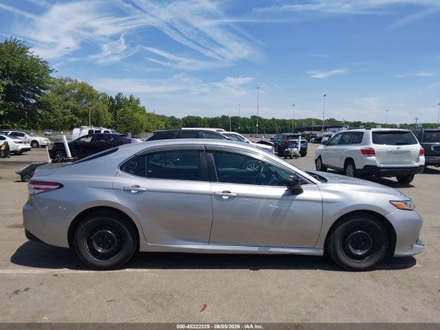 Продаж на аукціоні авто 2020 Toyota Camry Le, vin: 4T1C11AK4LU889524, номер лоту: 45322329
