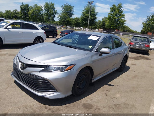 Продаж на аукціоні авто 2020 Toyota Camry Le, vin: 4T1C11AK4LU889524, номер лоту: 45322329