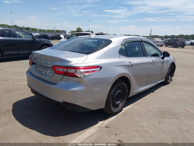 Продаж на аукціоні авто 2020 Toyota Camry Le, vin: 4T1C11AK4LU889524, номер лоту: 45322329