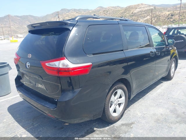 Toyota Sienna Le 8 Passenger 2017 5TDKZ3DC6HS882997 Image 4