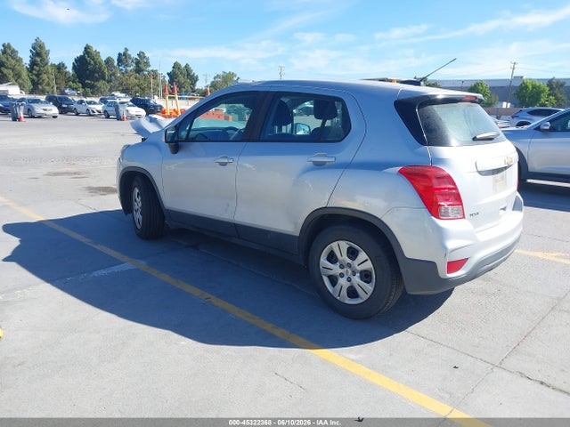 Chevrolet TRAX LS 2017 3GNCJKSB7HL267128 Image 3