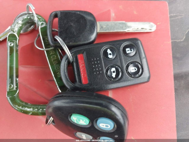 45322390 :رقم المزاد ، 5FNRL38768B051680 vin ، 2008 Honda Odyssey Ex-l مزاد بيع