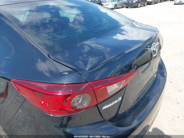 Продажа на аукционе авто 2015 Mazda Mazda3 I Sport, vin: 3MZBM1U76FM221728, номер лота: 45322429