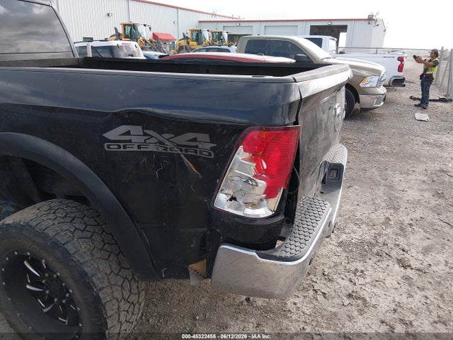 45322455 :رقم المزاد ، 3C6UR5HL5JG390696 vin ، 2018 Ram 2500 Tradesman  4x4 8' Box مزاد بيع