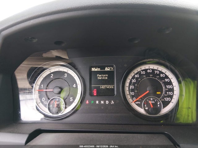 45322455 :رقم المزاد ، 3C6UR5HL5JG390696 vin ، 2018 Ram 2500 Tradesman  4x4 8' Box مزاد بيع