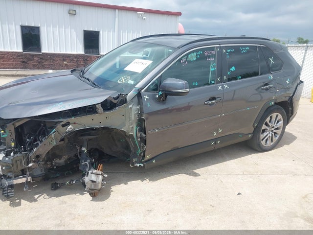 Aukcja sprzedaży 2022 Toyota Rav4 Xle Premium, vin: 2T3A1RFV4NC297092, numer aukcji: 45322521