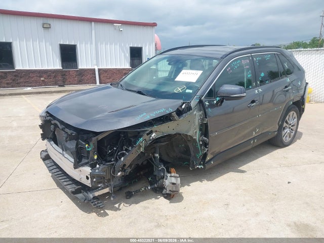 Aukcja sprzedaży 2022 Toyota Rav4 Xle Premium, vin: 2T3A1RFV4NC297092, numer aukcji: 45322521