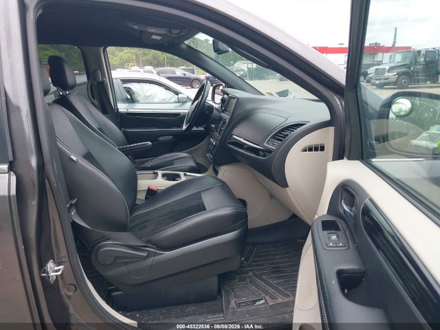 45322536 :رقم المزاد ، 2C4RDGCG3JR268500 vin ، 2018 Dodge Grand Caravan Sxt مزاد بيع