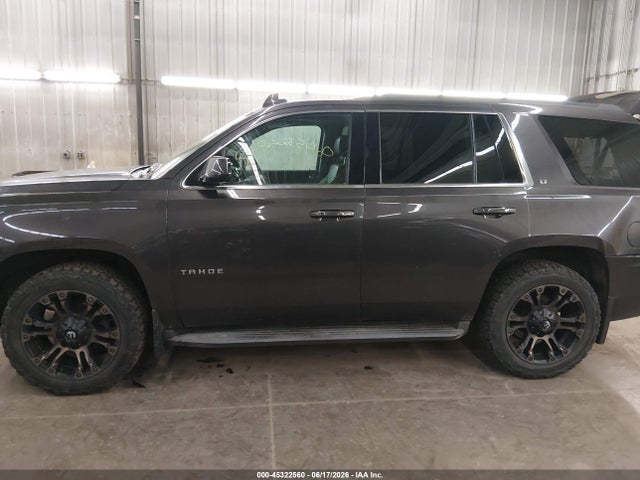 2015 Chevrolet Tahoe Lt მანქანა იყიდება აუქციონზე, vin: 1GNSKBKC7FR595818, აუქციონის ნომერი: 45322560