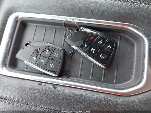 45322587 :رقم المزاد ، 1GKS2DKL6MR389105 vin ، 2021 Gmc Yukon 4wd Denali مزاد بيع