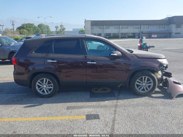 5XYKT4A68FG641989 KIA SORENTO LX