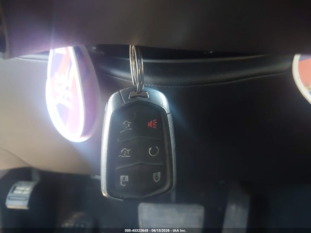 45322649 :رقم المزاد ، 1GYS4BKJ3KR170277 vin ، 2019 Cadillac Escalade Luxury مزاد بيع