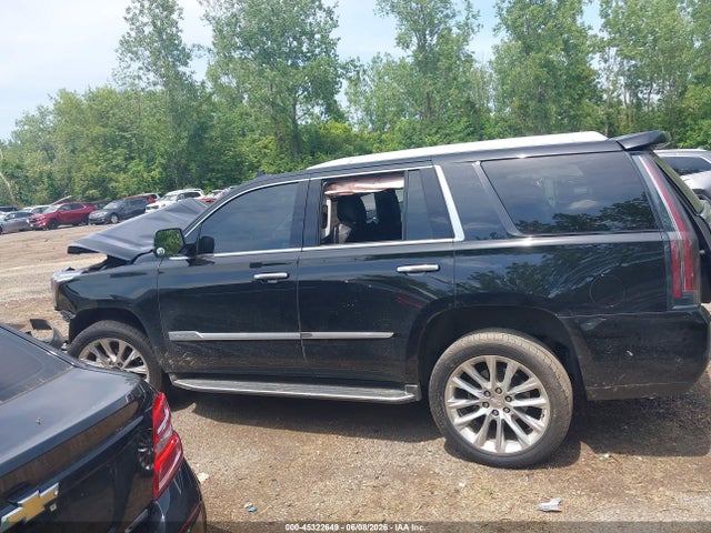 45322649 :رقم المزاد ، 1GYS4BKJ3KR170277 vin ، 2019 Cadillac Escalade Luxury مزاد بيع