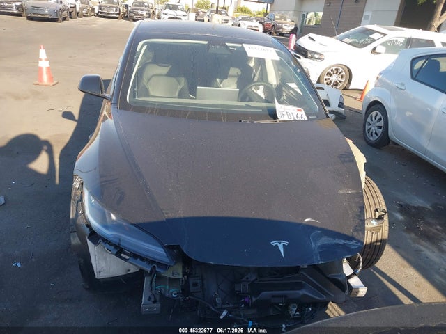 2025 Tesla Model 3 Long Range Rear-wheel Drive/standard Rear-wheel Drive მანქანა იყიდება აუქციონზე, vin: 5YJ3E1EA3SF042964, აუქციონის ნომერი: 45322677