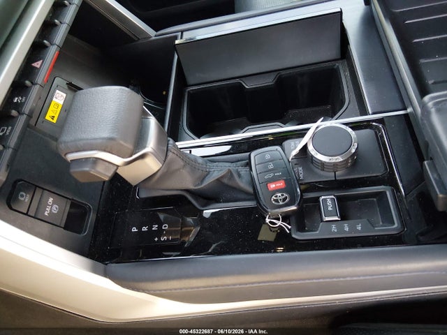 Toyota Sequoia Platinum 2024 7SVAAABA0RX022877 Image 11
