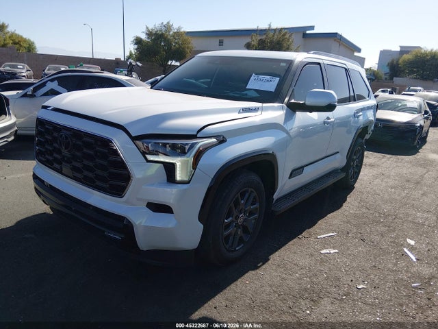 Toyota Sequoia Platinum 2024 7SVAAABA0RX022877 Image 2