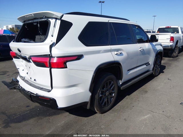 Toyota Sequoia Platinum 2024 7SVAAABA0RX022877 Image 4