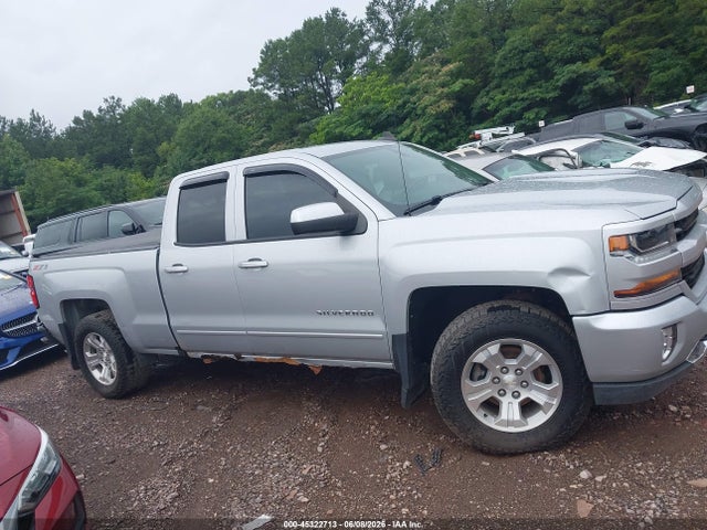 Продажа на аукционе авто 2017 Chevrolet Silverado 1500 Lt, vin: 1GCVKREC7HZ230598, номер лота: 45322713