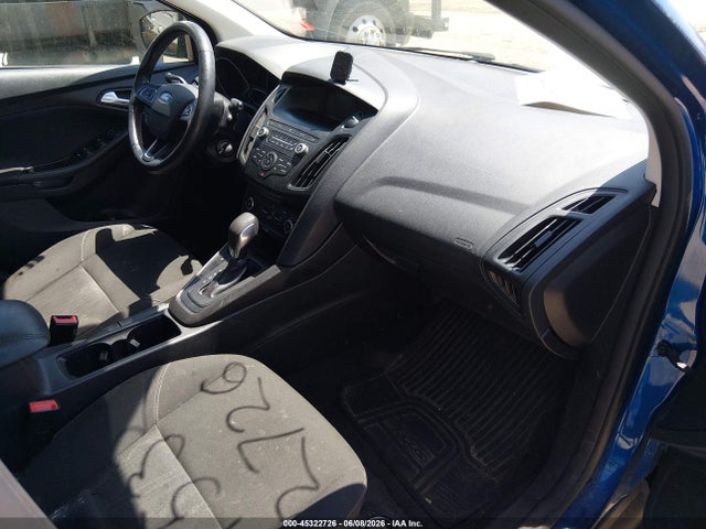 45322726 :رقم المزاد ، 1FADP3K25JL318327 vin ، 2018 Ford Focus Se مزاد بيع