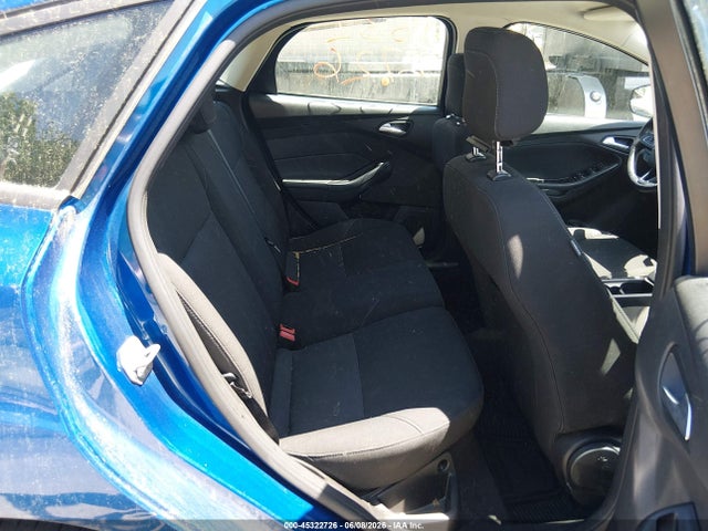45322726 :رقم المزاد ، 1FADP3K25JL318327 vin ، 2018 Ford Focus Se مزاد بيع