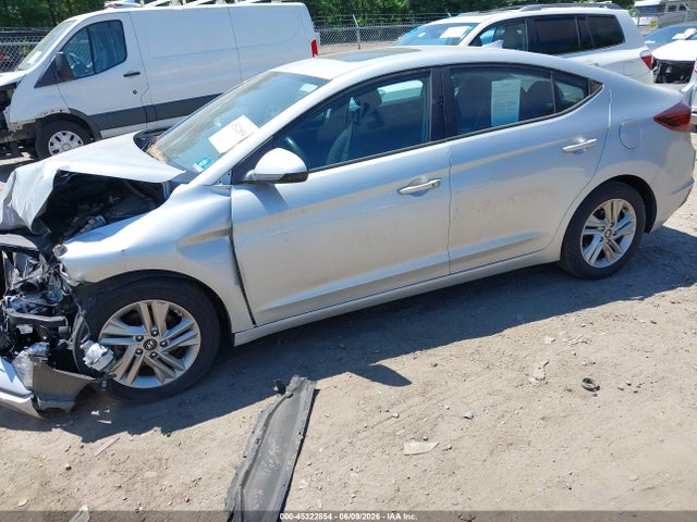 2020 Hyundai Elantra Value Edition მანქანა იყიდება აუქციონზე, vin: 5NPD84LF6LH526318, აუქციონის ნომერი: 45322854