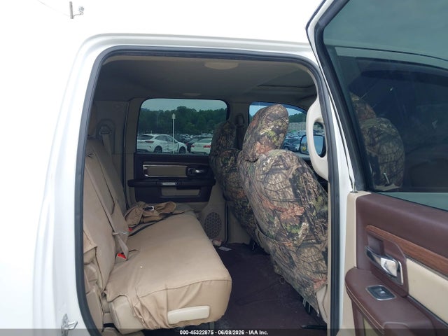 45322875 :رقم المزاد ، 3C6UR5NL3JG370337 vin ، 2018 Ram 2500 Laramie  4x4 6'4 Box مزاد بيع