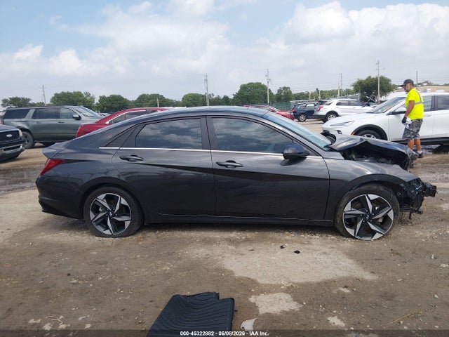 Hyundai Elantra Limited 2022 5NPLP4AG0NH058079 Image 13