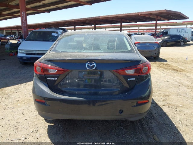3MZBN1V3XJM201421 Mazda Mazda3 Touring