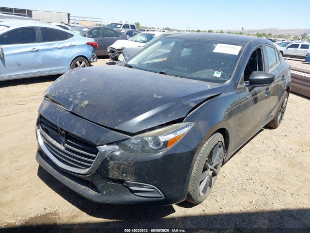 3MZBN1V3XJM201421 Mazda Mazda3 Touring