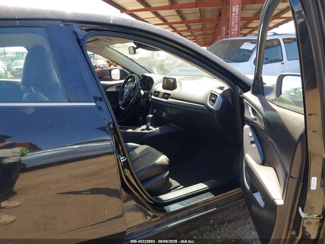 3MZBN1V3XJM201421 Mazda Mazda3 Touring