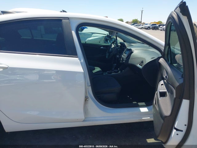 1G1BC5SM0K7152960 Chevrolet CRUZE LS