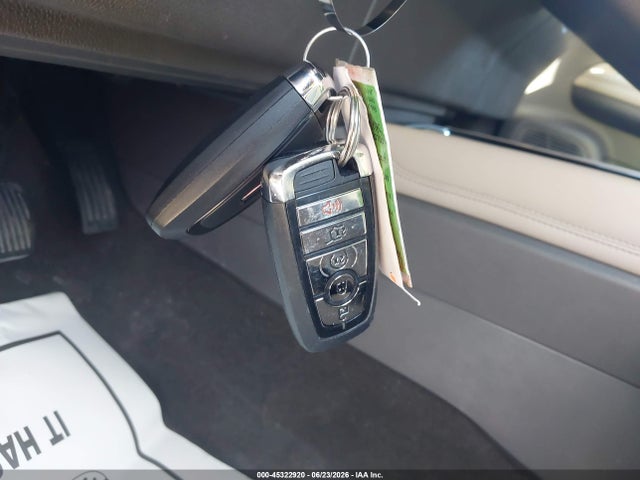 2021 Lincoln Corsair Standard მანქანა იყიდება აუქციონზე, vin: 5LMCJ1D96MUL10685, აუქციონის ნომერი: 45322920