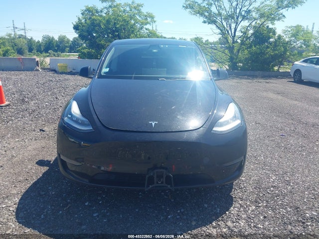 2021 Tesla Model Y Long Range Dual Motor All-wheel Drive მანქანა იყიდება აუქციონზე, vin: 5YJYGDEE7MF071102, აუქციონის ნომერი: 45322952