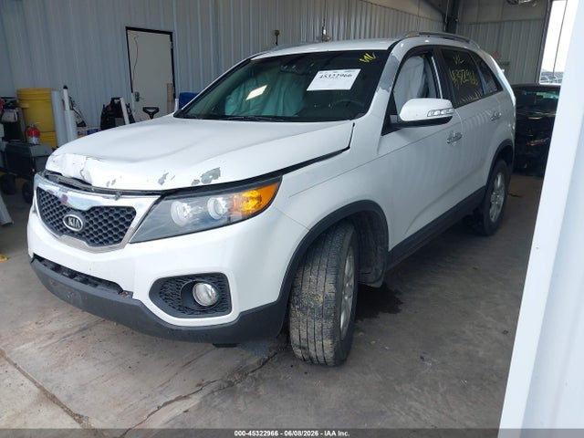45322966 :رقم المزاد ، 5XYKT3A69DG416052 vin ، 2013 Kia Sorento Lx مزاد بيع