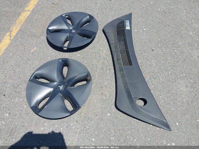 Tesla Model 3 Long Range/mid Range 2018 5YJ3E1EAXJF045309 Image 12