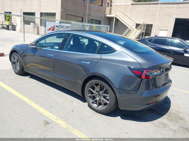 Tesla Model 3 Long Range/mid Range 2018 5YJ3E1EAXJF045309 Image 3