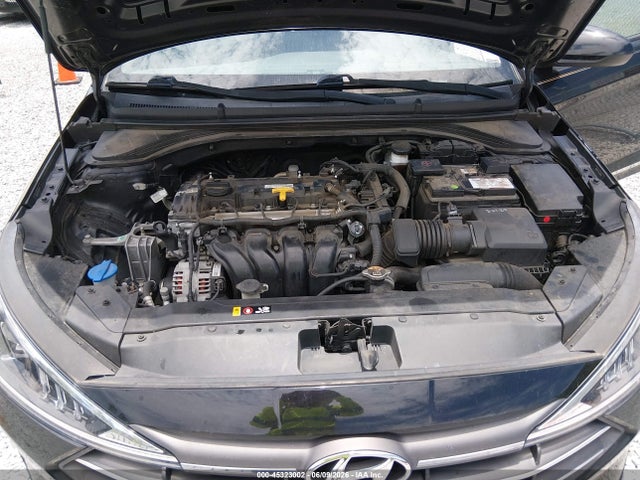Продажа на аукционе авто 2020 Hyundai Elantra Se, vin: 5NPD74LF3LH520656, номер лота: 45323002