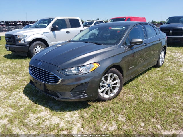 Ford Fusion Hybrid Se 2019 3FA6P0LU0KR276790 Image 2