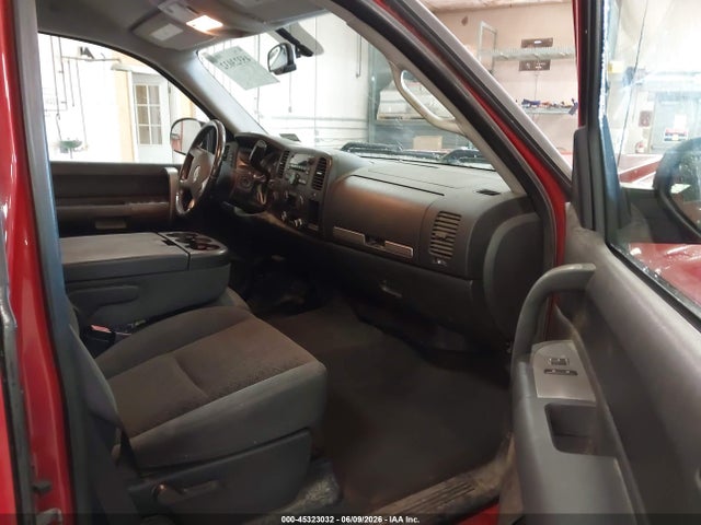 45323032 :رقم المزاد ، 2GTEK19J371703270 vin ، 2007 Gmc Sierra 1500 Sle1 مزاد بيع