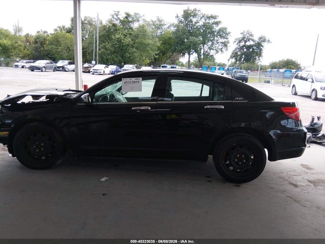 45323035 :رقم المزاد ، 1C3CCBABXCN222668 vin ، 2012 Chrysler 200 Lx مزاد بيع