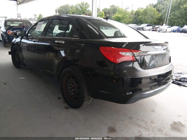 45323035 :رقم المزاد ، 1C3CCBABXCN222668 vin ، 2012 Chrysler 200 Lx مزاد بيع